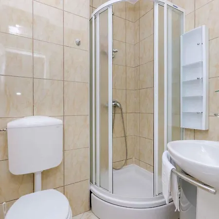 Apartment In 39185 Crikvenica